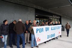 2016-12-15 ProtestaConvenioAmbulanciasCunqueiroVigo01.JPG